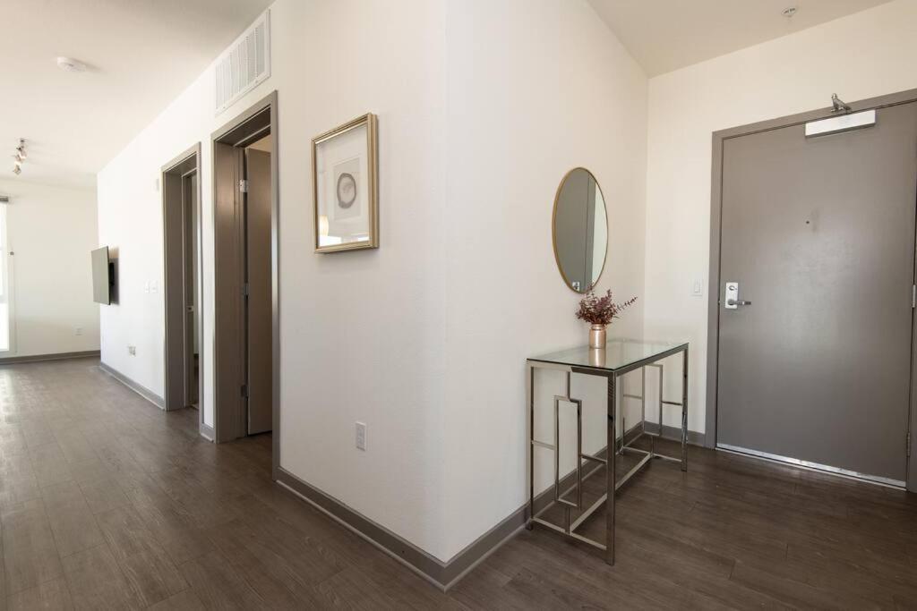 Centrally Located Apartments With Free Parking غلينديل، كاليفورنيا المظهر الخارجي الصورة
