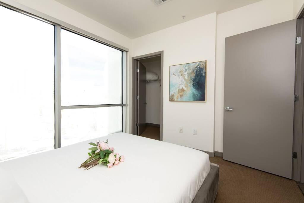 Centrally Located Apartments With Free Parking غلينديل، كاليفورنيا المظهر الخارجي الصورة