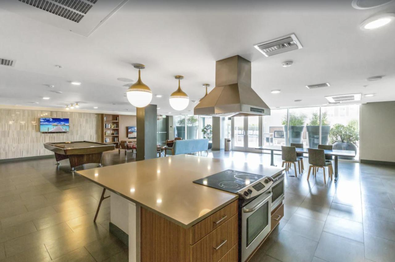 Centrally Located Apartments With Free Parking غلينديل، كاليفورنيا المظهر الخارجي الصورة